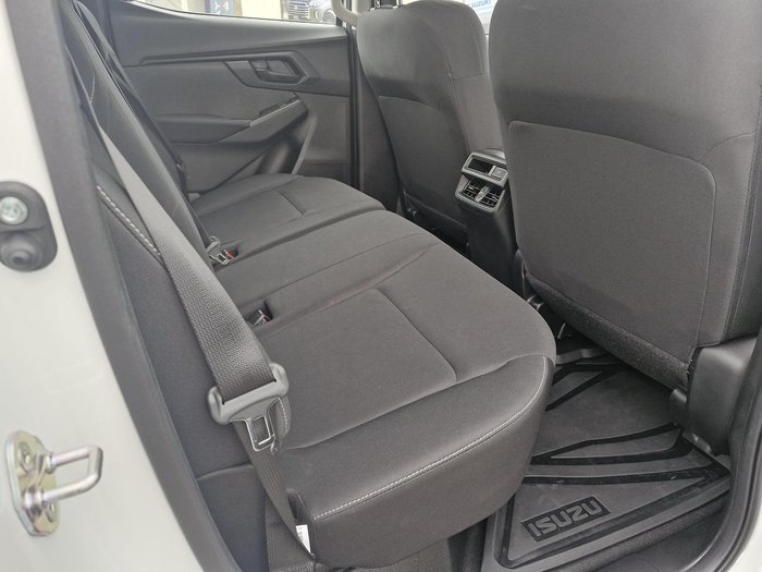 2025 Isuzu D-MAX SX
