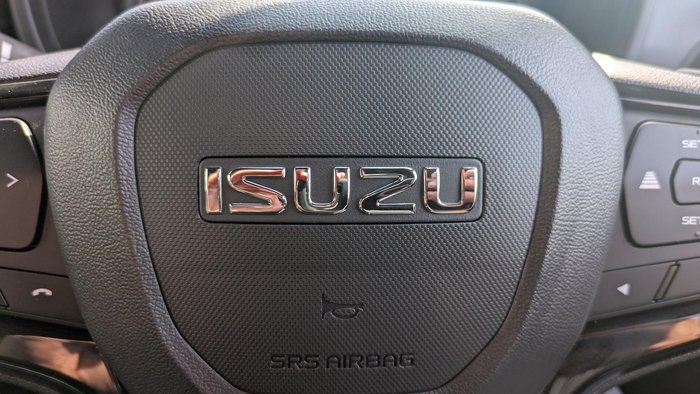 2025 Isuzu D-MAX X-RIDER