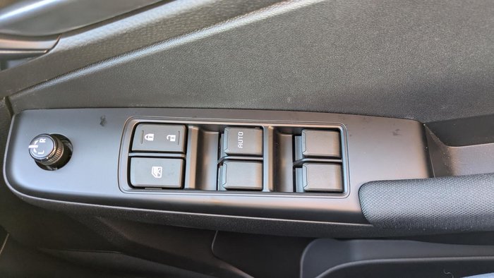 2025 Isuzu D-MAX X-RIDER