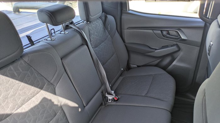 2025 Isuzu D-MAX X-RIDER