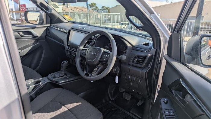 2025 Isuzu D-MAX X-RIDER