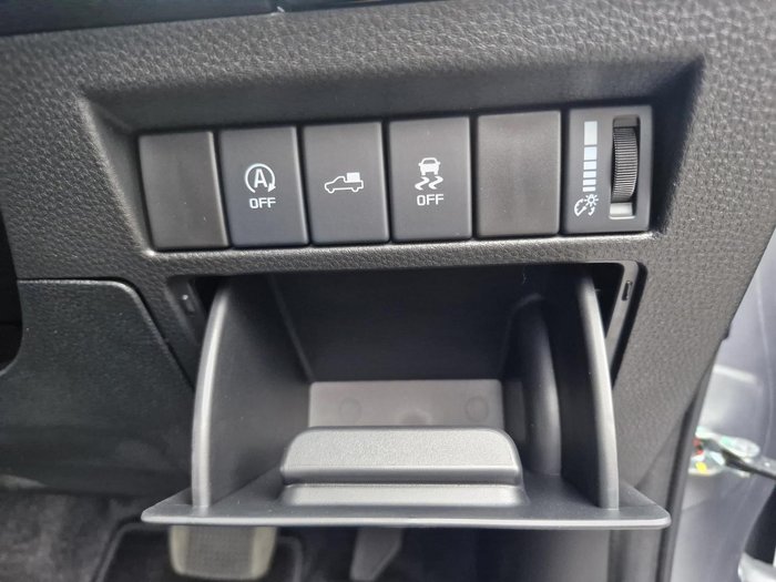 2025 Isuzu D-MAX X-TERRAIN