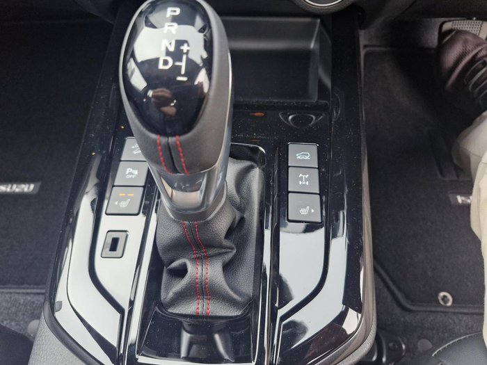2025 Isuzu D-MAX X-TERRAIN