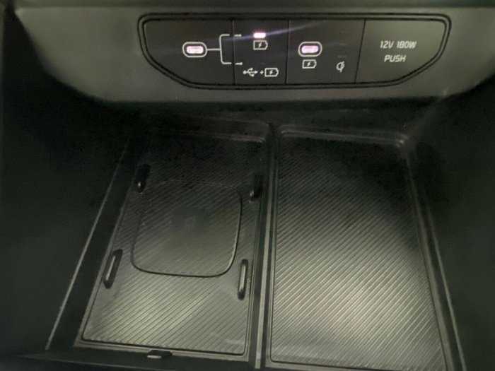 2025 Kia Carnival GT-Line HEV