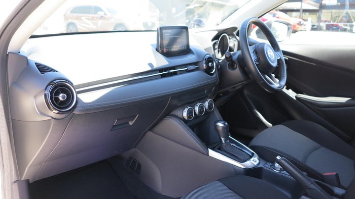 2019 Mazda 2 Genki DJ Series Snowflake White Pearl