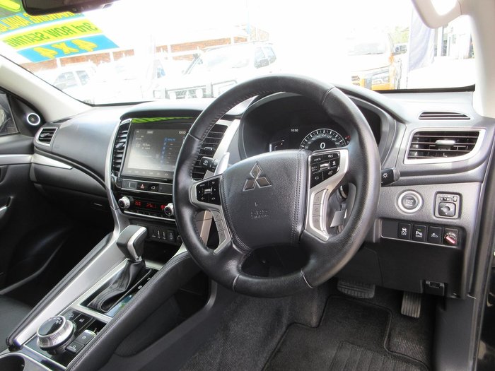 2023 Mitsubishi Pajero Sport GSR