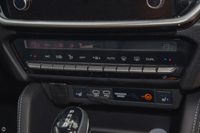 2025 Isuzu MU-X LS-T