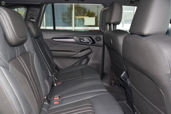 2025 Isuzu MU-X LS-T