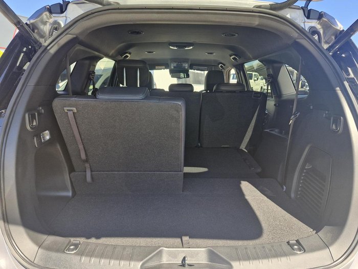 2025 Isuzu MU-X LS-T
