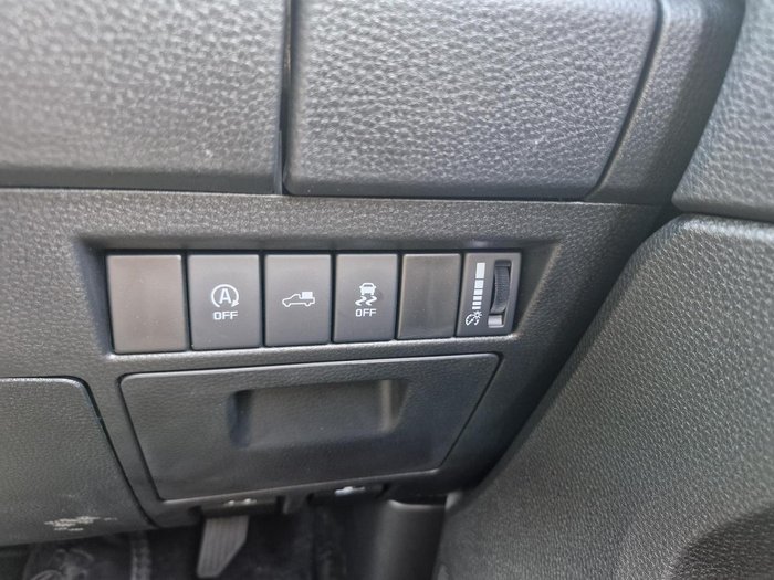 2025 Isuzu D-MAX X-TERRAIN