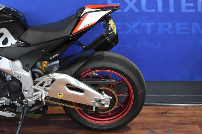 2016 APRILIA RSV4 FACTORY Red