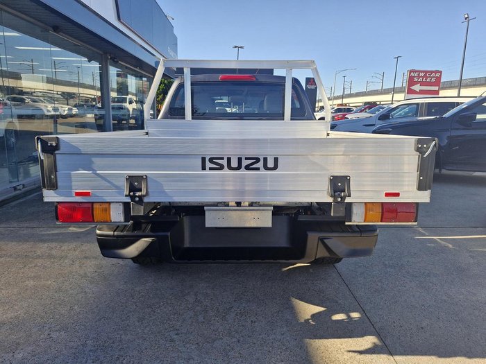 2025 Isuzu D-MAX SX