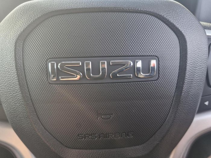 2025 Isuzu D-MAX SX