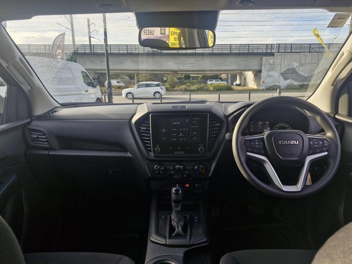 2025 Isuzu D-MAX SX