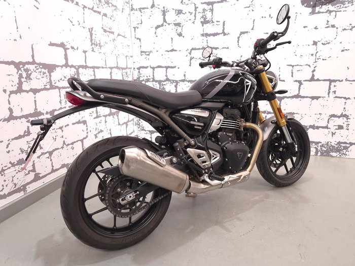 2025 Triumph Speed 400 Speed Four Black