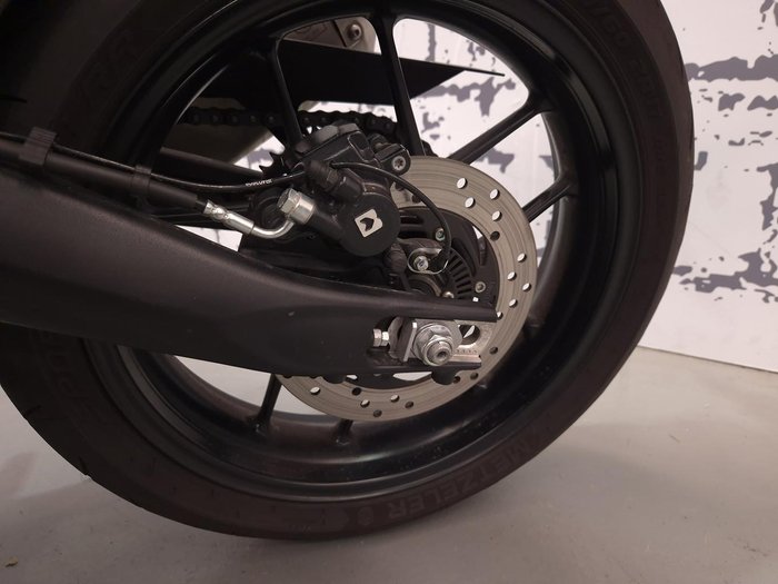 2025 Triumph Speed 400 Speed Four Black