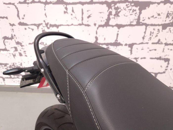 2025 Triumph Speed 400 Speed Four Black