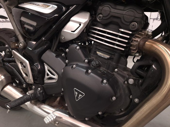 2025 Triumph Speed 400 Speed Four Black