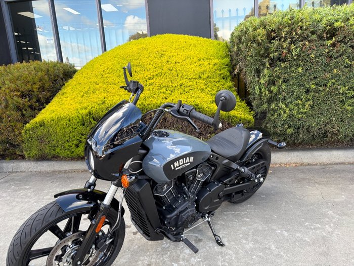 2023 Indian SCOUT ROGUE Grey