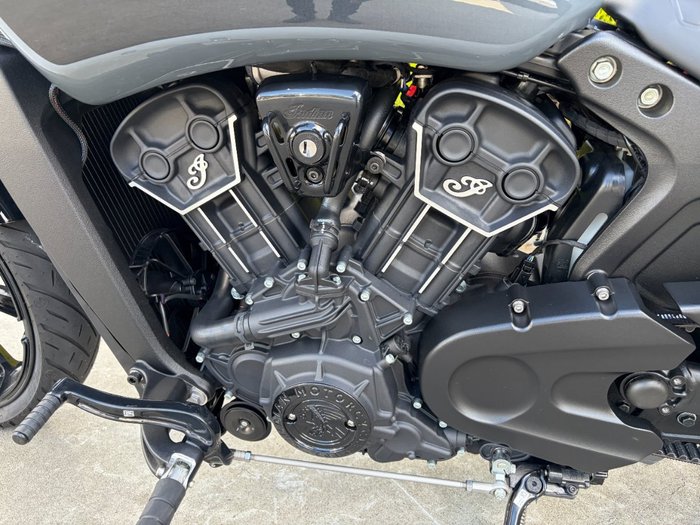 2023 Indian SCOUT ROGUE Grey