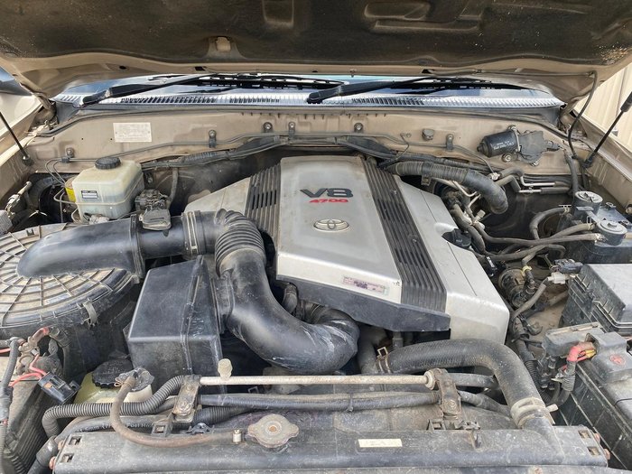 2005 Toyota Landcruiser GXL