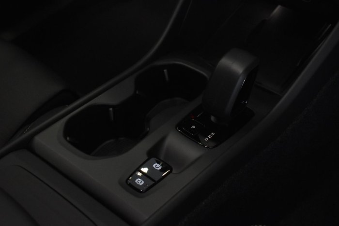 2025 Volvo XC40 Plus B4 Special Edition MY25 Silver Dawn