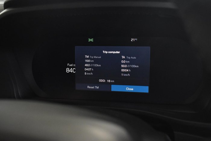 2025 Volvo XC40 Plus B4 Special Edition