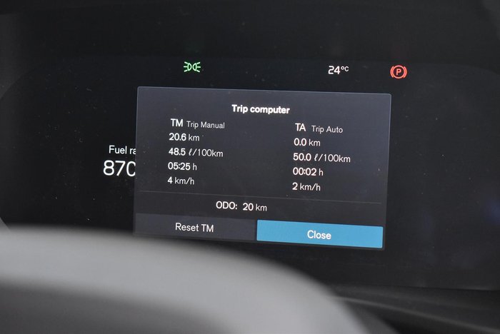 2025 Volvo XC40 Ultra B4 Dark