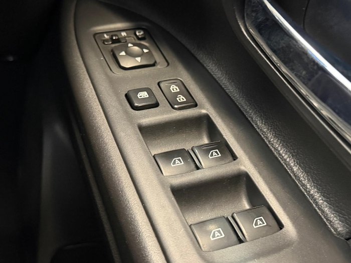 2020 Mitsubishi Outlander LS