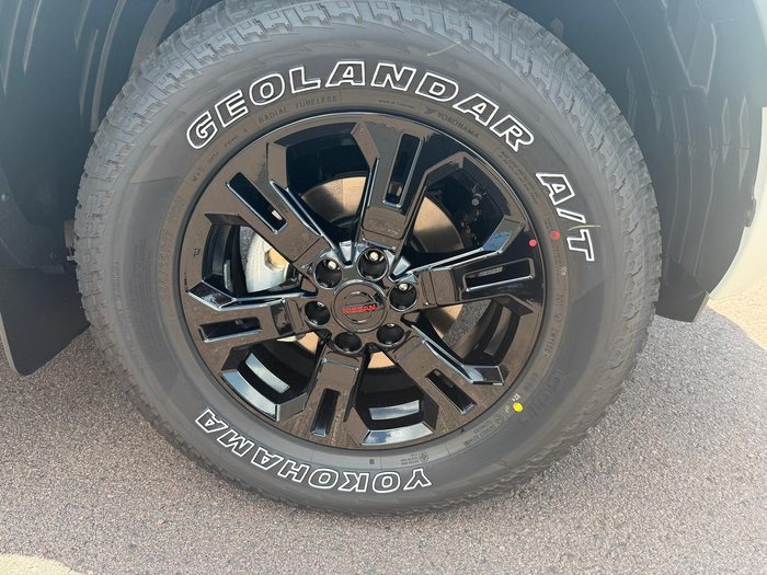 2025 Nissan Navara PRO-4X