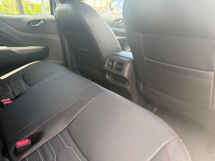 2025 Nissan Navara PRO-4X