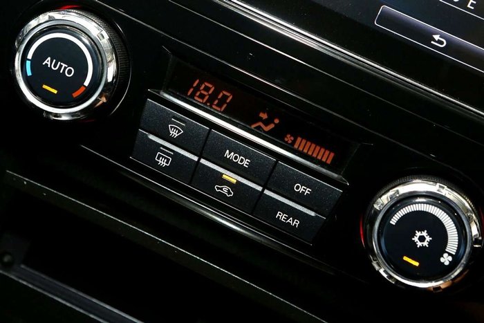 2019 Mitsubishi Pajero GLX