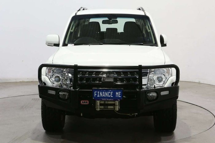 2019 Mitsubishi Pajero GLX