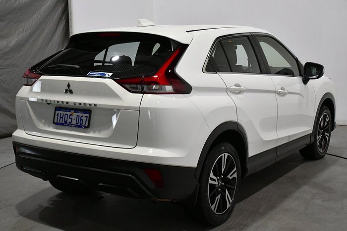 2022 Mitsubishi Eclipse Cross ES