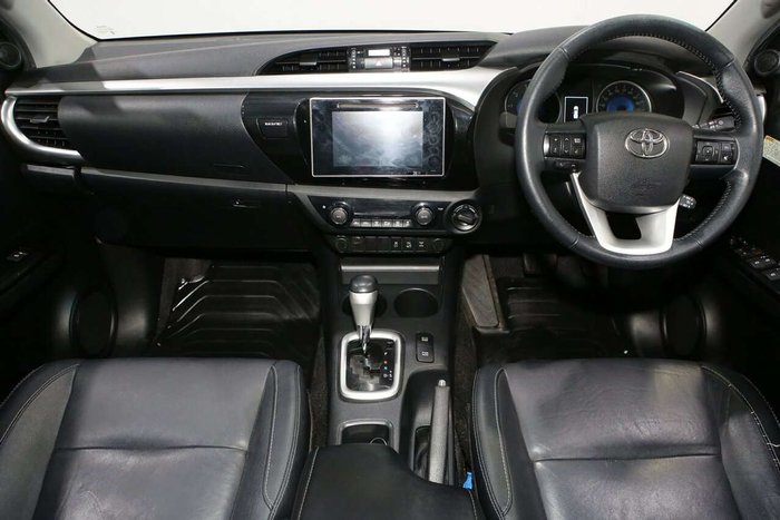 2016 Toyota Hilux SR5