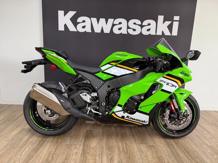 2025 Kawasaki NINJA ZX-10R GREEN