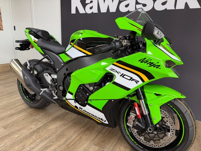2025 Kawasaki NINJA ZX-10R GREEN