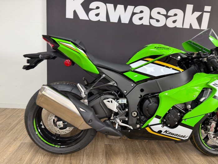 2025 Kawasaki NINJA ZX-10R GREEN