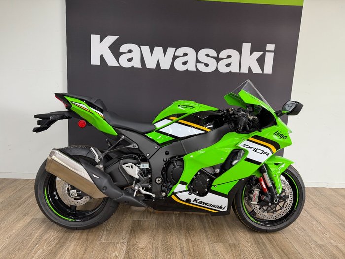 2025 Kawasaki NINJA ZX-10R GREEN
