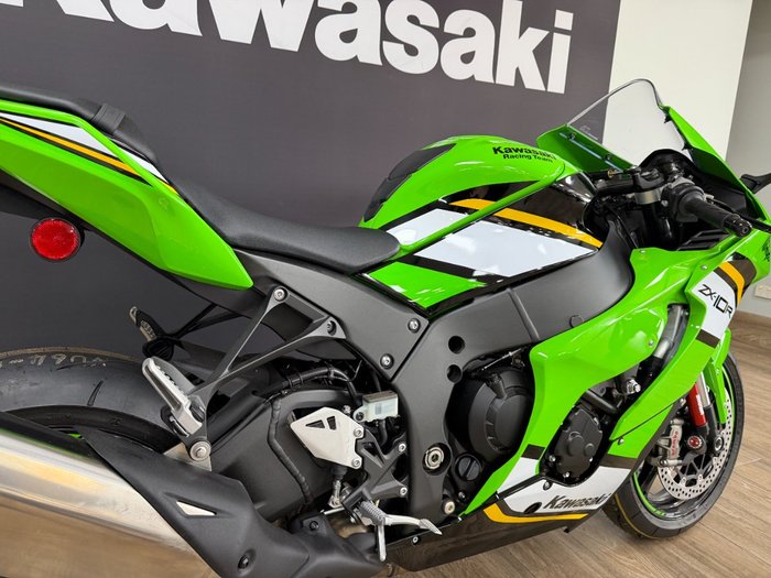 2025 Kawasaki NINJA ZX-10R GREEN