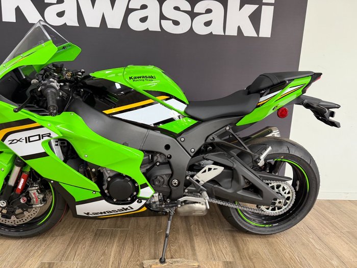 2025 Kawasaki NINJA ZX-10R GREEN
