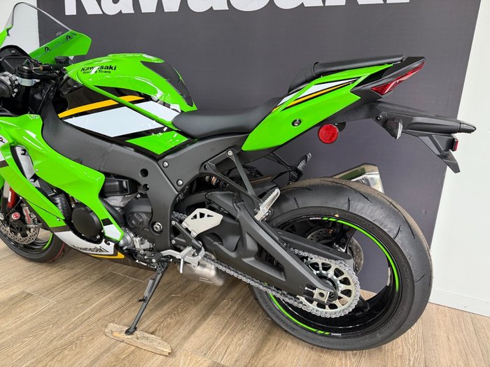 2025 Kawasaki NINJA ZX-10R GREEN