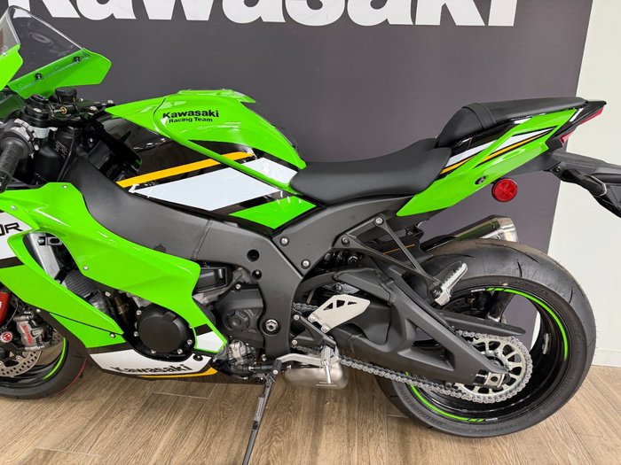 2025 Kawasaki NINJA ZX-10R GREEN