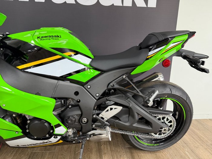 2025 Kawasaki NINJA ZX-10R GREEN
