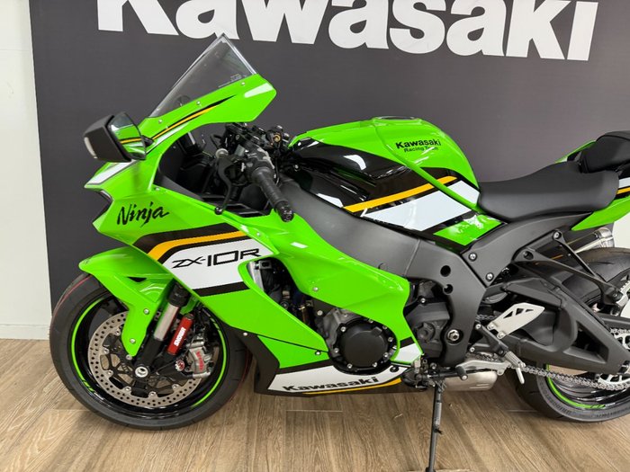 2025 Kawasaki NINJA ZX-10R GREEN