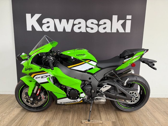 2025 Kawasaki NINJA ZX-10R GREEN