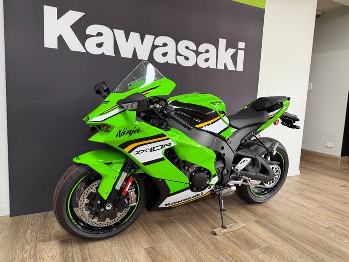 2025 Kawasaki NINJA ZX-10R GREEN