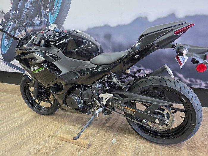 2024 Kawasaki NINJA 500 Black