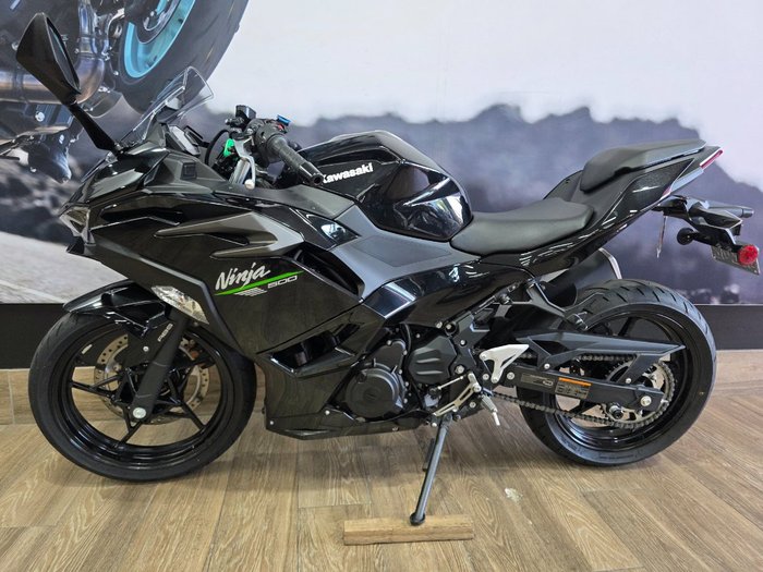 2024 Kawasaki NINJA 500 Black