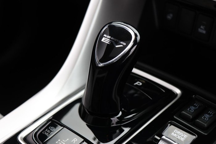 2023 Mitsubishi Eclipse Cross PHEV Exceed